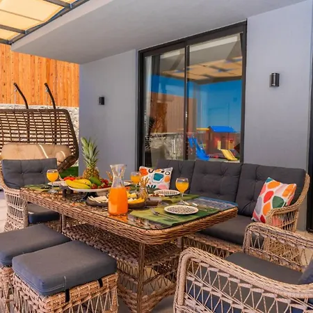 Villa 3 Bedroom Seaview 5765 Kalkan