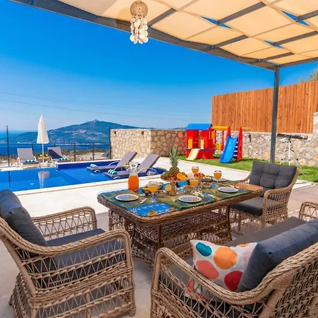 3 Bedroom Seaview 5765 Villa