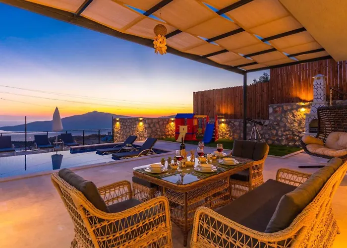 3 Bedroom Seaview 5765