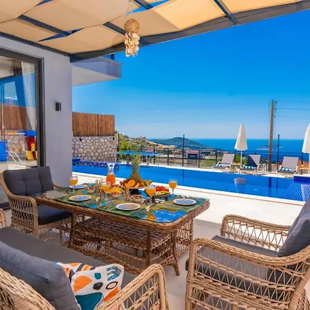 3 Bedroom Seaview 5765