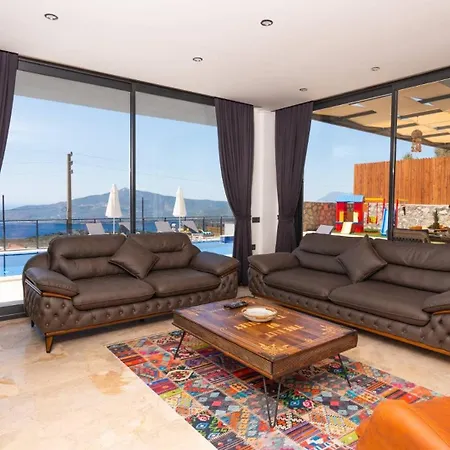 3 Bedroom Seaview 5765